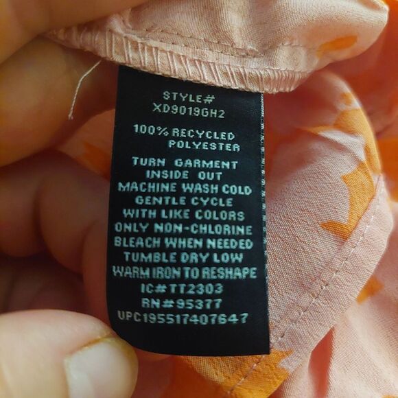 Ladies Floral Smocked Back Dress Social Standard by Sanctuary Size Large - Picture 13 of 13